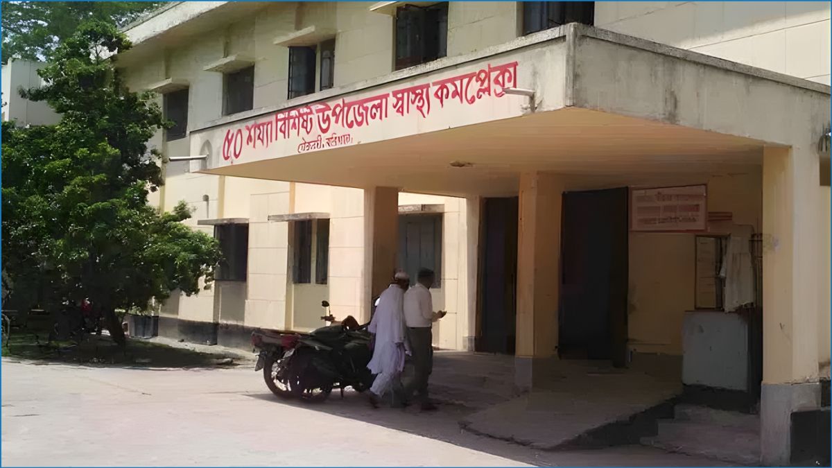 জমির বিরোধে হাসপাতালের ভেতরে ঢুকে মারধর, আহত ৩