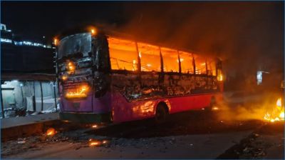 গাজীপুরে ৩ বাসে আগুন