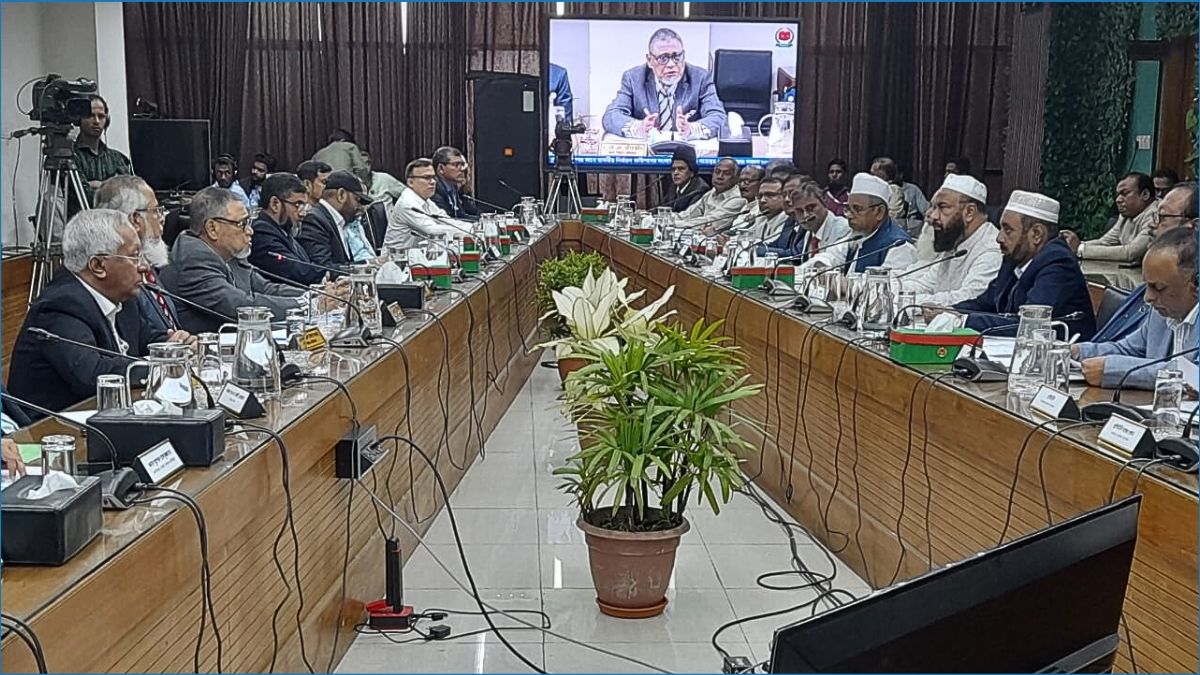 রাজনৈতিক দলের সঙ্গে ইসির সংলাপ শুরু