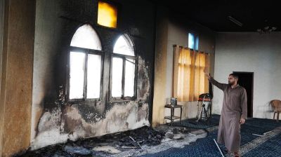 ফিলিস্তিনের মসজিদে আগুন দিল ইসরায়েলি ইহুদিরা