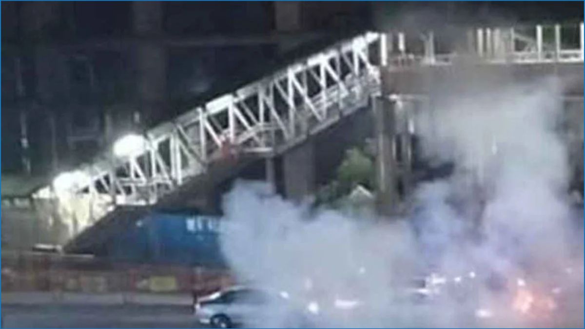 কারওয়ান বাজারে ২টি ককটেল বিস্ফোরণ