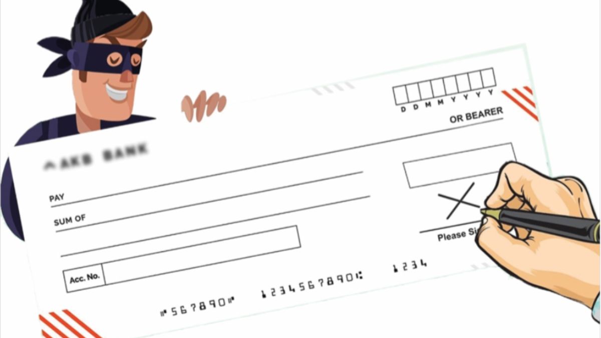 ফাঁকা চেক জমা নিয়ে মামলার ফাঁদ