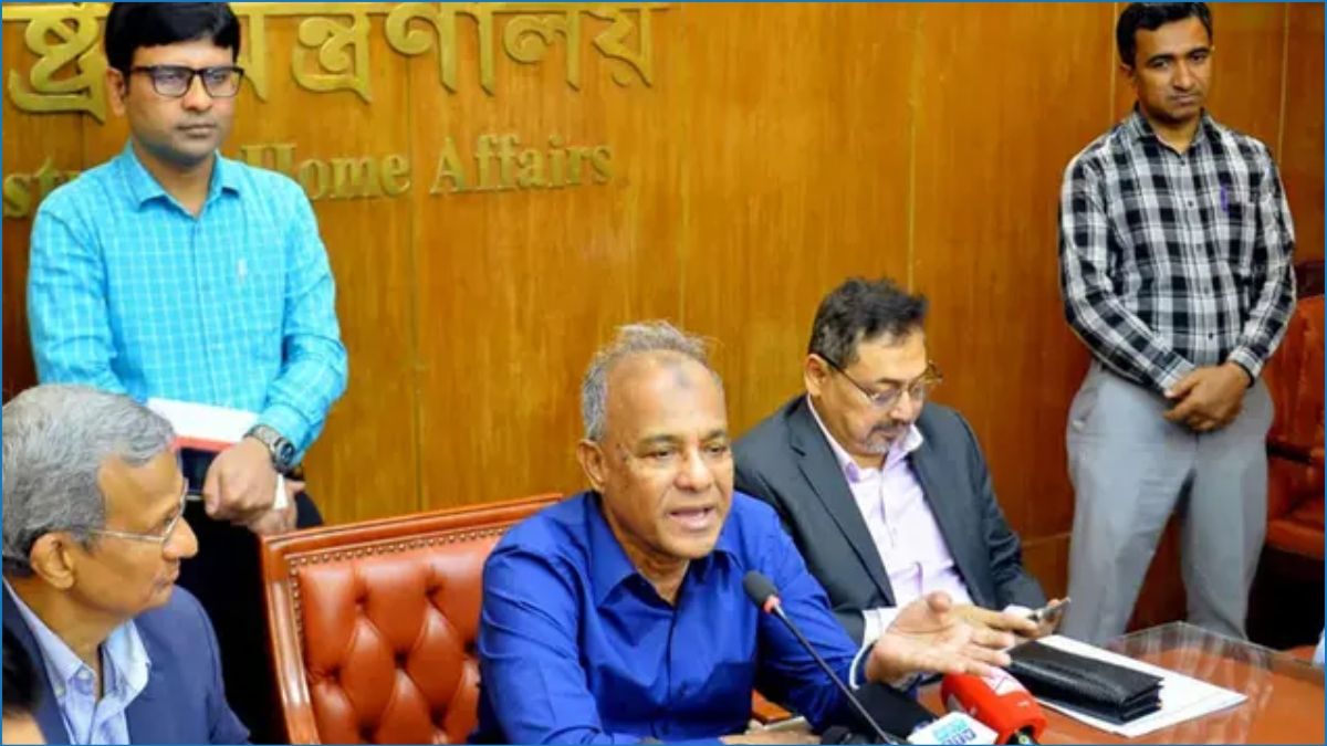 হাসিনার রায়ে দেশে আতঙ্ক নেই : স্বরাষ্ট্র উপদেষ্টা