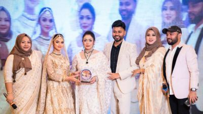 কুমিল্লায় ওয়ান ডে অ্যাডভান্স মেকআপ ক্লাসে অংশ নিলেন নারী উদ্যোক্তারা