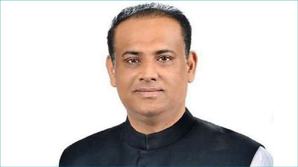 সাবেক ভূমিমন্ত্রীর স্বার্থসংশ্লিষ্ট ৩ ব্যক্তির শেয়ার অবরুদ্ধের আদেশ