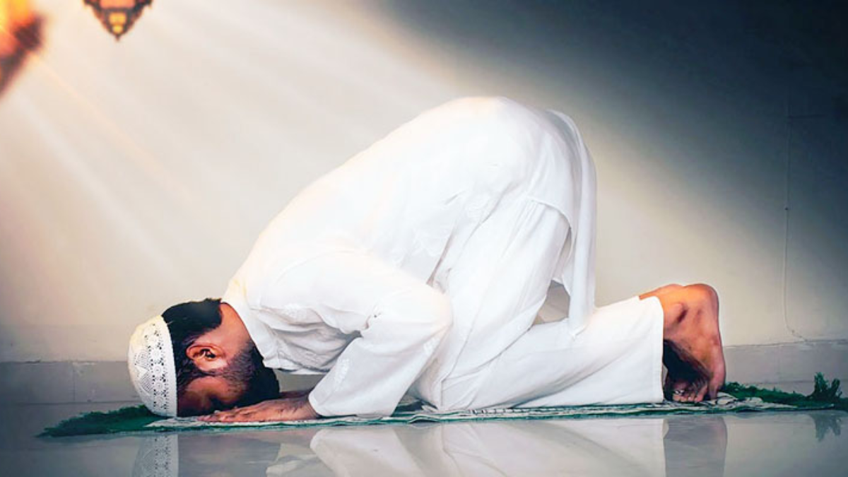 শঙ্কা-ভয়ের সময় নবীজির নামাজ আদায়ের পদ্ধতি