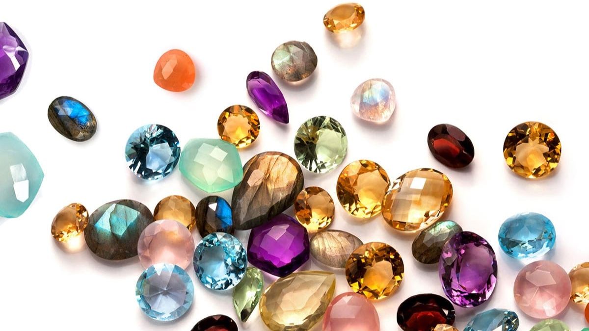 দেশে রত্নপাথরের নামে প্রতারণার মহোৎসব