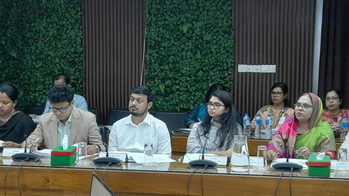 বিএনপি প্রার্থীরা তারেক রহমানের ছবি ব্যবহার করলে কী করবে ইসি, প্রশ্ন এনসিপির