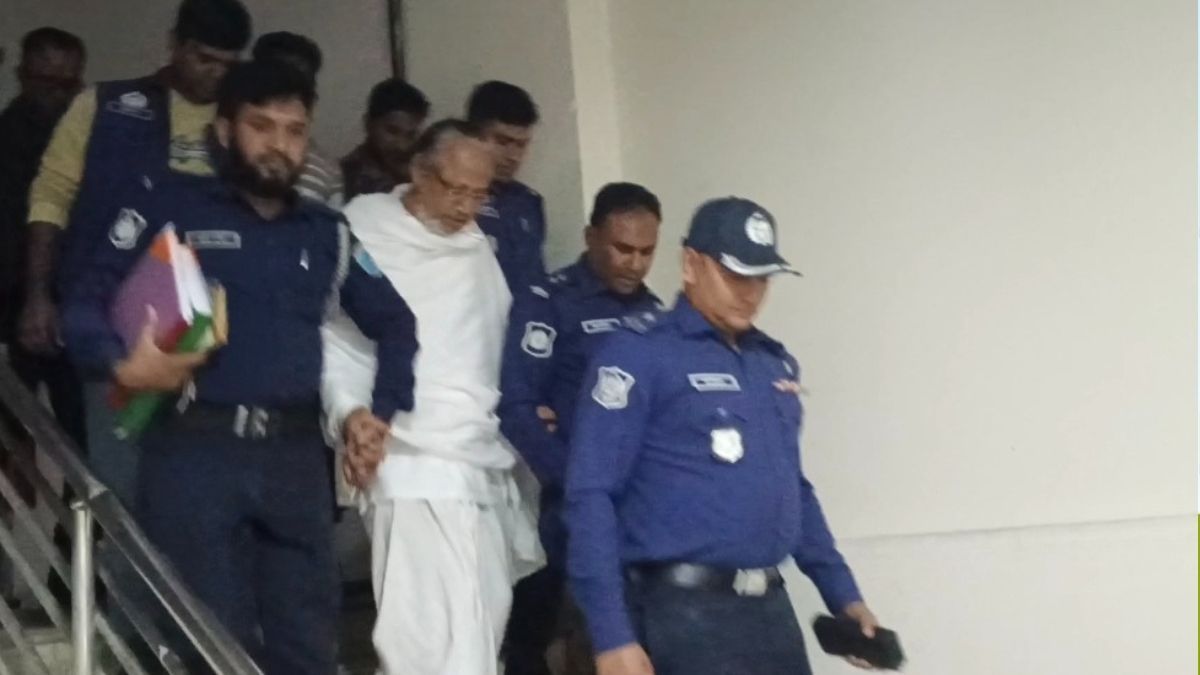 মানিকগঞ্জে ধর্ম নিয়ে কটূক্তি, বাউল শিল্পী আবুল সরকার গ্রেপ্তার