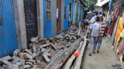 রূপগঞ্জে ভূমিকম্পে দেয়াল ধসে নবজাতকের মৃত্যু, আহত ২