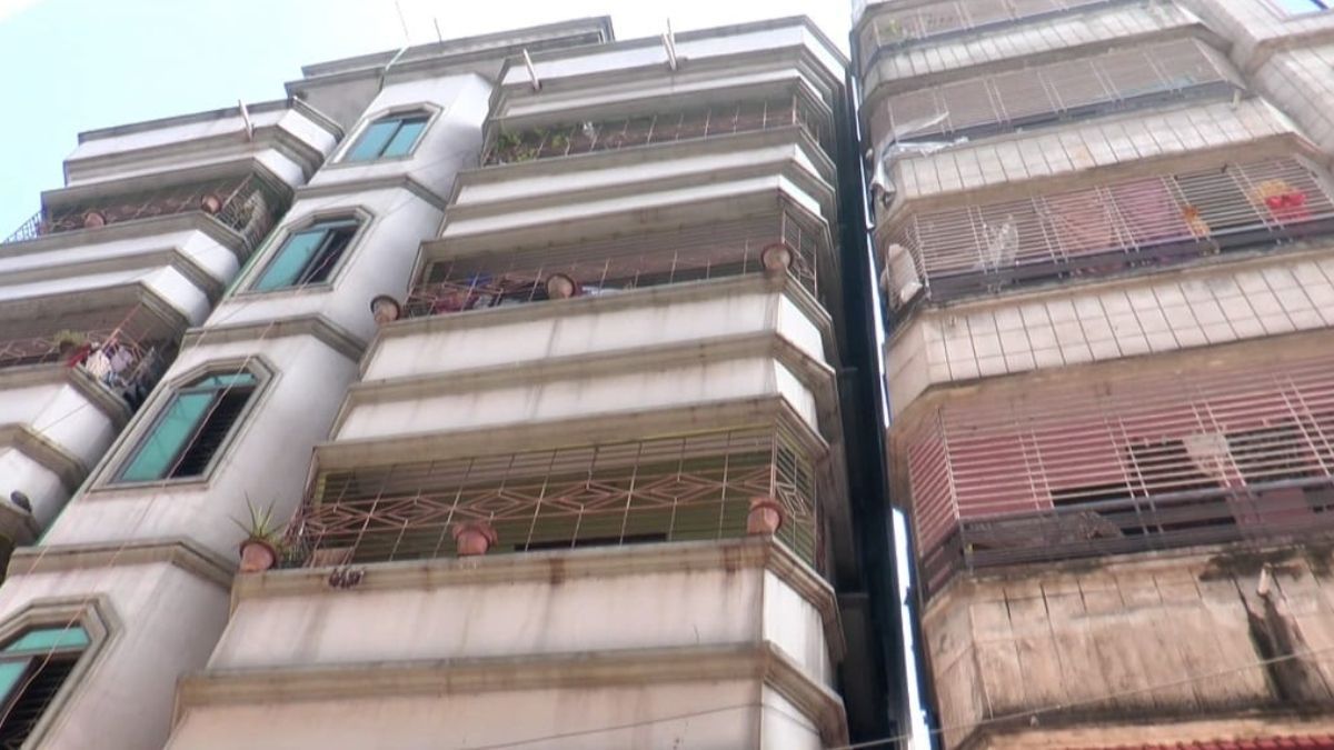 নারায়ণগঞ্জে ভূমিকম্পে ক্ষতিগ্রস্ত ৬টি ভবনকে ‘ঝুঁকিপূর্ণ’ ঘোষণা