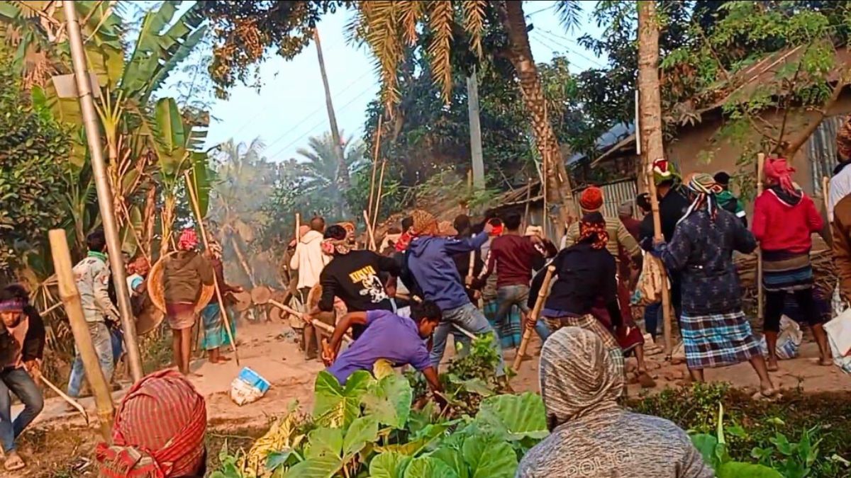 ঝিনাইদহে বিএনপির ২ গ্রুপের সংঘর্ষে আহত ১০