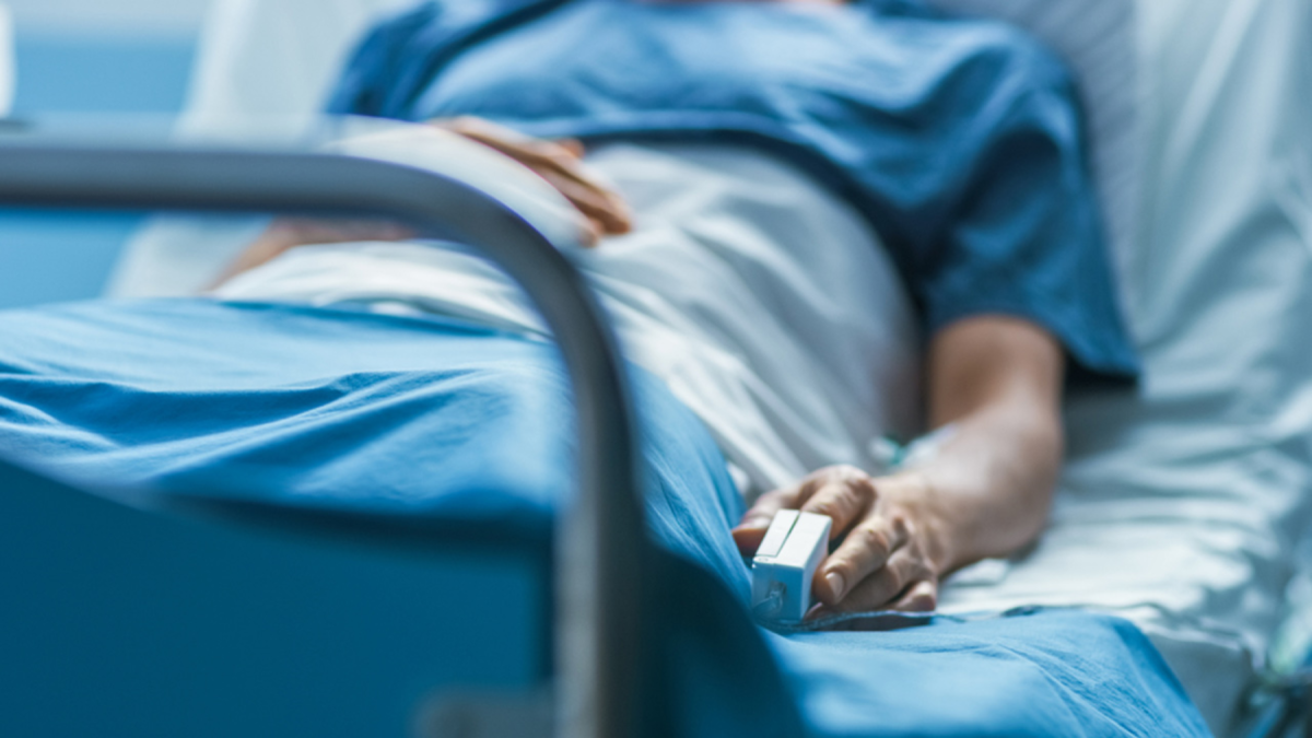 মুমূর্ষু রোগীর জন্য যেভাবে দোয়া করবেন