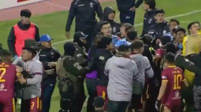 এক ম্যাচে ১৭ লাল কার্ড