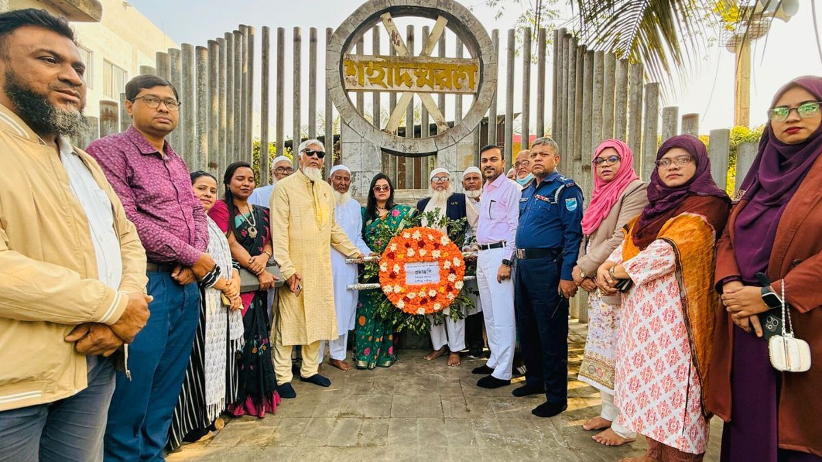 খলাপাড়া গণহত্যা দিবসে শহীদদের প্রতি শ্রদ্ধা নিবেদন