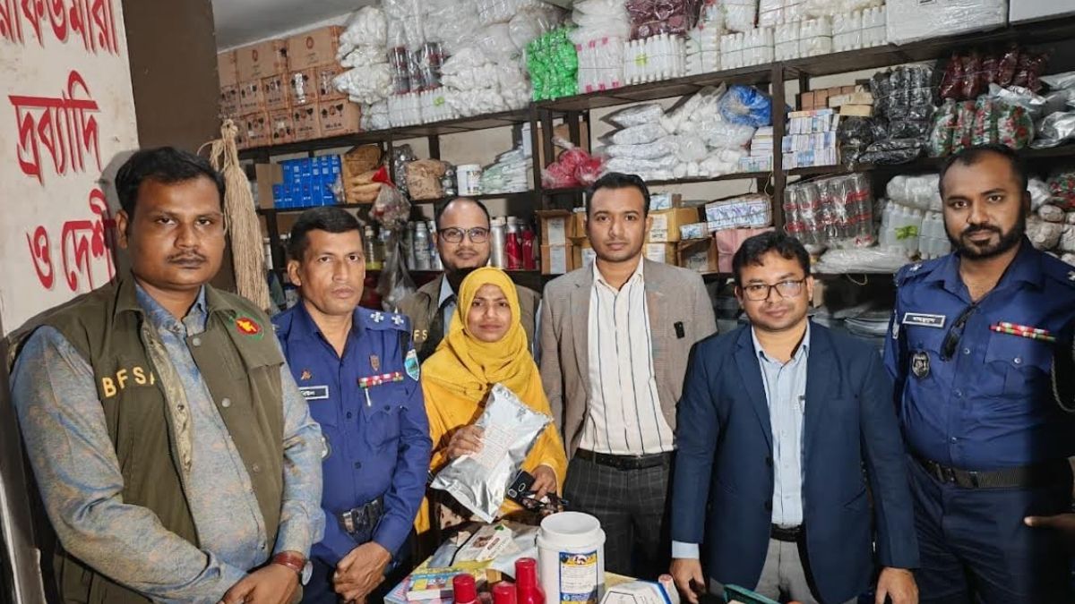 বগুড়ায় অনিয়মের অভিযোগে প্রতিষ্ঠান সিলগালা