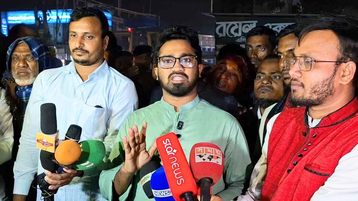 ভোটে আওয়ামী দোসর-ডামি প্রার্থীরা অংশ নিলে নির্বাচন কমিশন ঘেরাও করা হবে