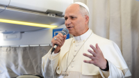 ইউরোপকে লেবানন থেকে শিক্ষা নিতে বললেন পোপ লিও