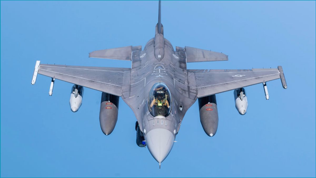 মার্কিন এফ-১৬ যুদ্ধবিমান বিধ্বস্ত