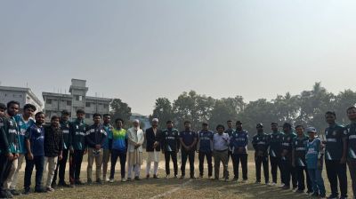 পবিপ্রবিতে হয়ে গেল ‘ইস্পাহানি প্রেজেন্টস ইপিএল’ এর উদ্বোধনী ম্যাচ