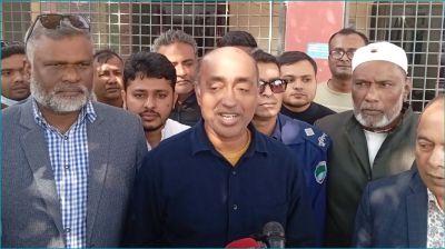 তারেক রহমান বাংলাদেশের ভোটার কি না, এ প্রশ্ন অবান্তর : অ্যাটর্নি জেনারেল