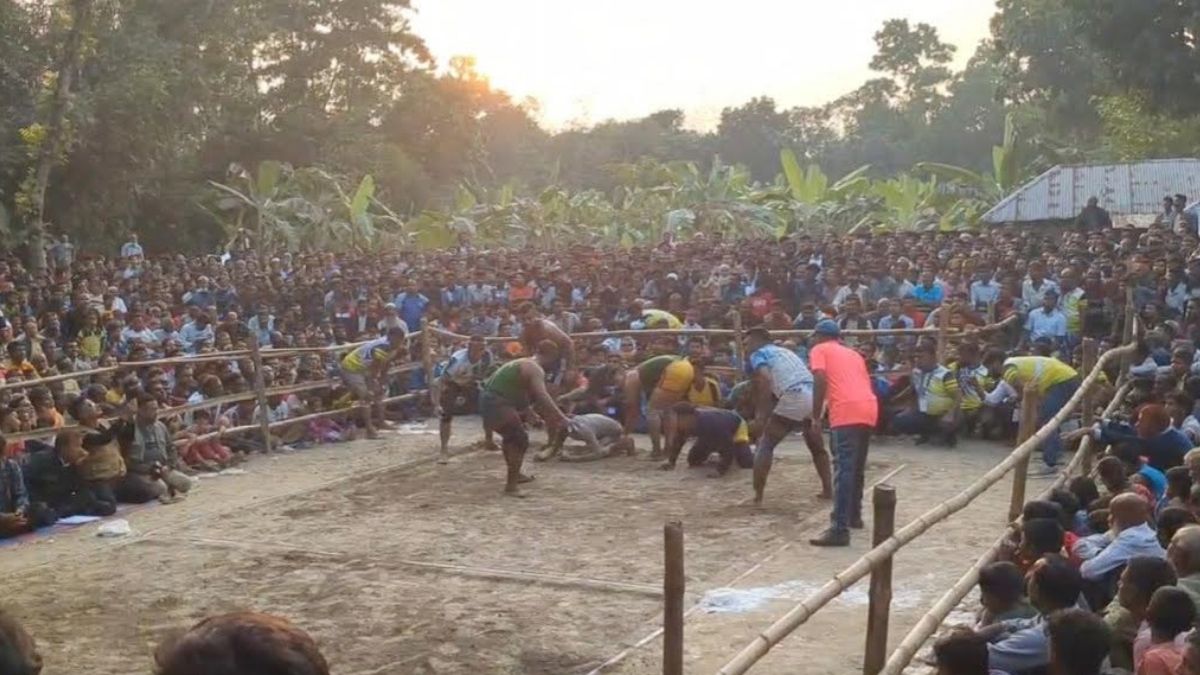 বগুড়ার শেরপুরে গ্রাম বাংলার ঐতিহ্য ফেরাতে হাডুডু খেলা