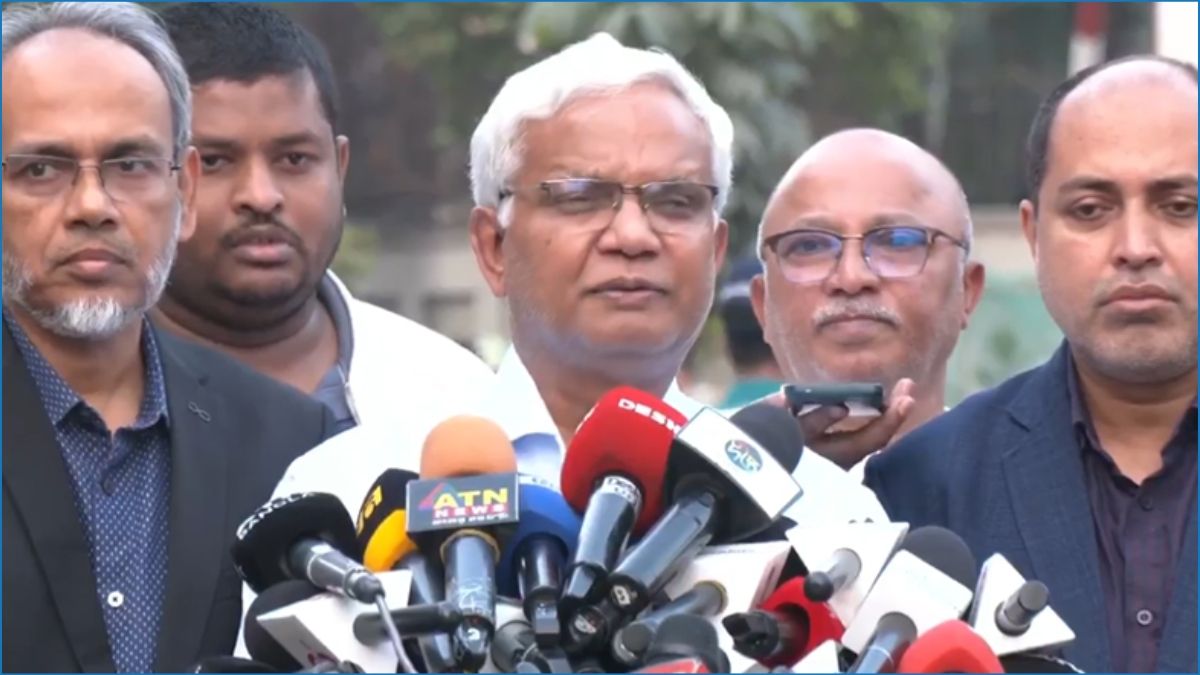 খালেদা জিয়ার শারীরিক অবস্থার কারণে বিদেশ নিতে দেরি হচ্ছে : ডা. জাহিদ