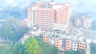 কুয়াশার চাদরে নজরুল বিশ্ববিদ্যালয়ে শীতের আলিঙ্গন