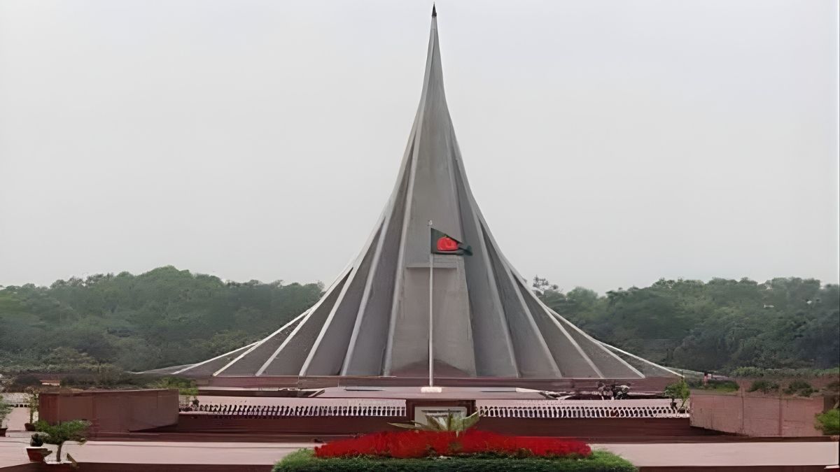 জাতীয় স্মৃতিসৌধে ১০দিন দর্শনার্থীদের প্রবেশে নিষেধাজ্ঞা