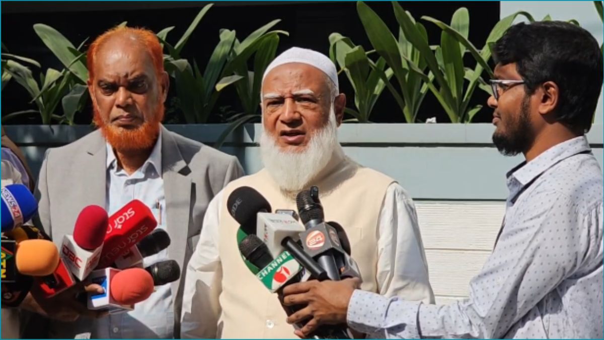 নির্বাচনের সময় যারা তসবিহ নিয়ে ঘুরে তারাই ধর্ম ব্যবসা করে : জামায়াত আমির