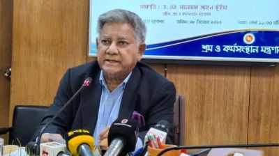 চট্টগ্রাম বন্দরে চাঁদাবাজি কমেছে, কাজের গতি বেড়েছে : সাখাওয়াত