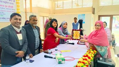 নারী নির্যাতন প্রতিরোধে ঐক্যবদ্ধ শপথ : জেলা-উপজেলায় রোকেয়া দিবসে ‘অদম্য নারী’ পুরস্কার বিতরণ