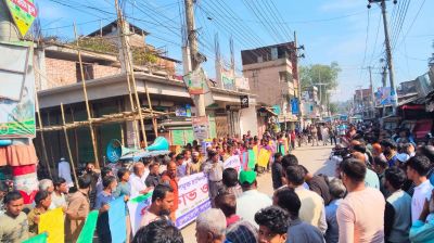 ডোমারে কার্যক্রম নিষিদ্ধ আ.লীগ নেতার দাপটে সড়কের সংস্কার কাজ বন্ধ