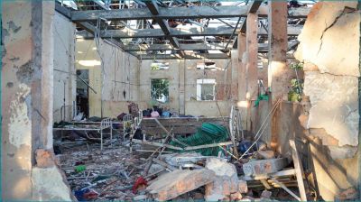 রাখাইনে হাসপাতালে জান্তার বিমান হামলায় নিহত ৩১