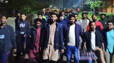 ‘তুমি কে আমি কে, হাদি হাদি’ স্লোগানে নজরুল বিশ্ববিদ্যালয়ে বিক্ষোভ