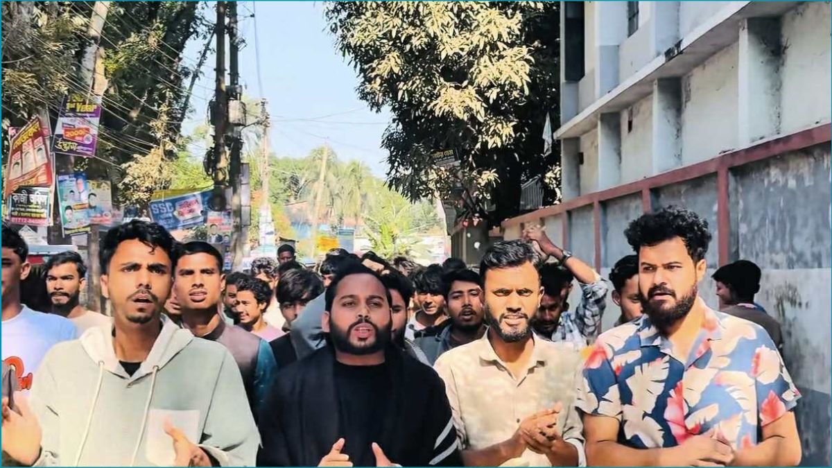 হাদির ওপর হামলার ঘটনায় ভাঙ্গায় এনসিপির বিক্ষোভ