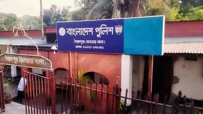 হেডফোনে কথা বলতে গিয়ে ট্রেনের ধাক্কায় যুবক নিহত