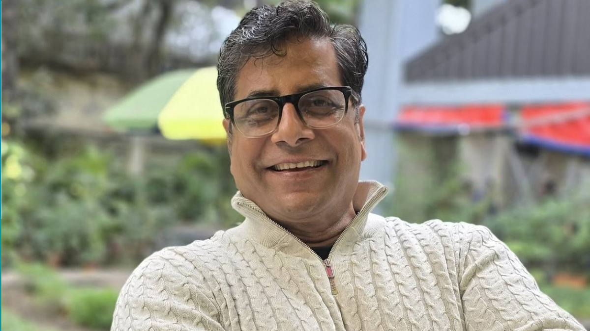 ডিবি কার্যালয়ে নেওয়া হয়েছে সাংবাদিক আনিস আলমগীরকে