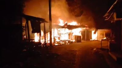 পটিয়ায় রহস্যময় অগ্নিকাণ্ড, পুড়ল ৭ দোকান