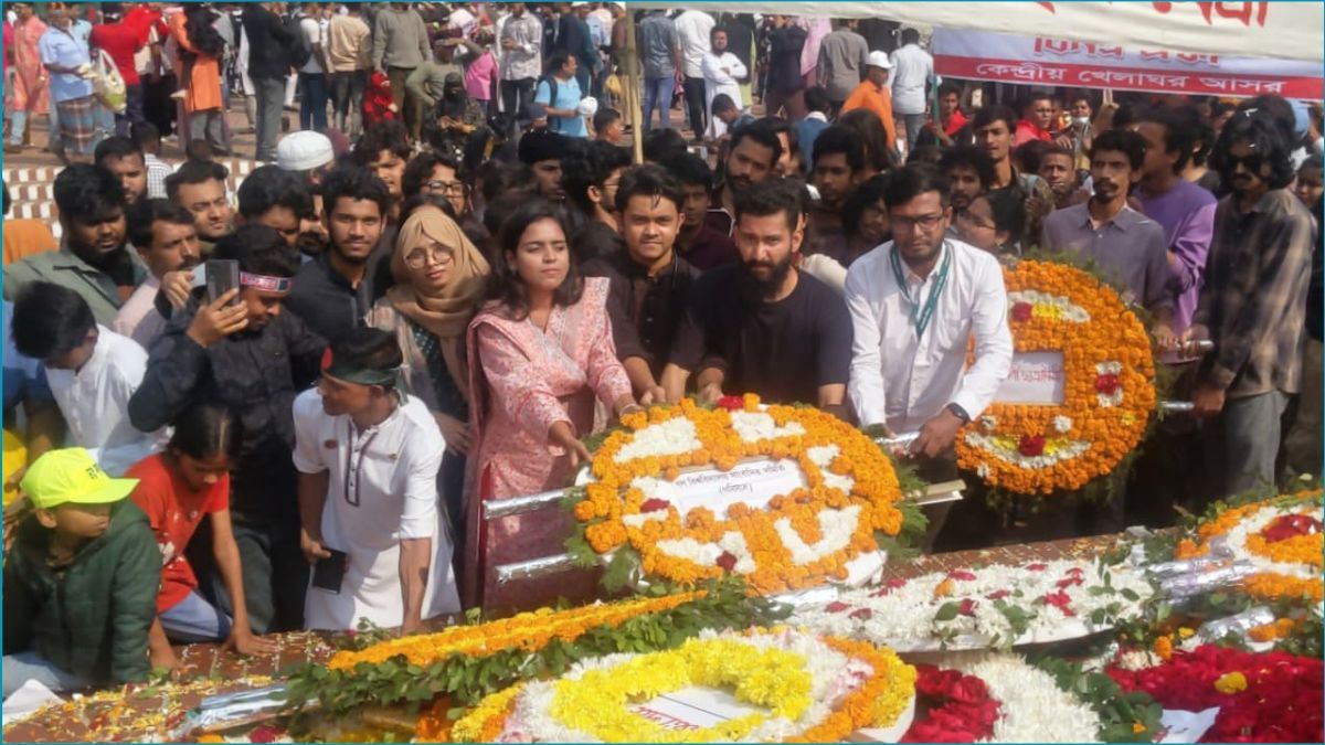 বিজয় দিবসে জাতীয় স্মৃতিসৌধে গবিসাসের পুষ্পস্তবক অর্পণ