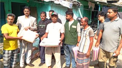 ঝিনাইদহে শতাধিক হোটেল শ্রমিক পেল শীতবস্ত্র