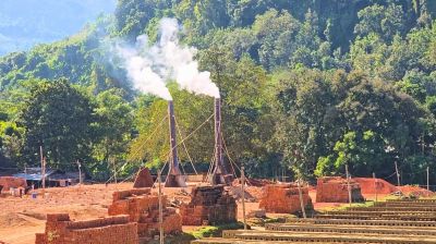 থানচিতে অভিযানের পরদিনই অবৈধ ইটভাটা চালু, স্থানীয়দের ক্ষোভ