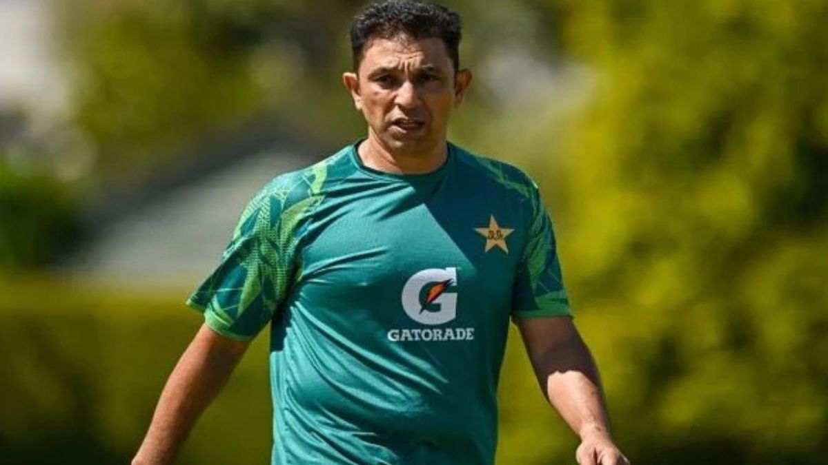 পাকিস্তান টেস্ট দলের সাথে আজহার মাহমুদের কোচিং অধ্যায়ের সমাপ্তি