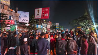 ওসমান হাদির মৃত্যুর ঘটনায় ঢাকা-আরিচা মহাসড়ক অবরোধ