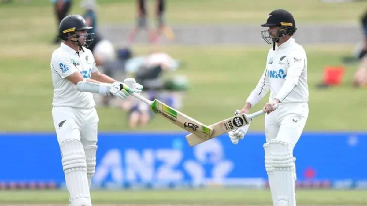 দ্বিতীয় ইনিংসে জোড়া সেঞ্চুরিতে বিশ্ব রেকর্ড ল্যাথাম-কনওয়ের