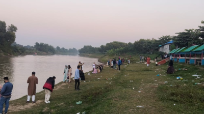 কুমিল্লার গোমতীর পাড় এখন পর্যটকদের নজরে