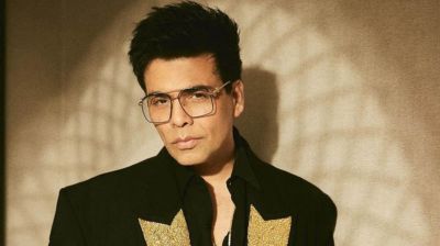 গল্প চুরির অভিযোগে আইনি বিপাকে করণ জোহর