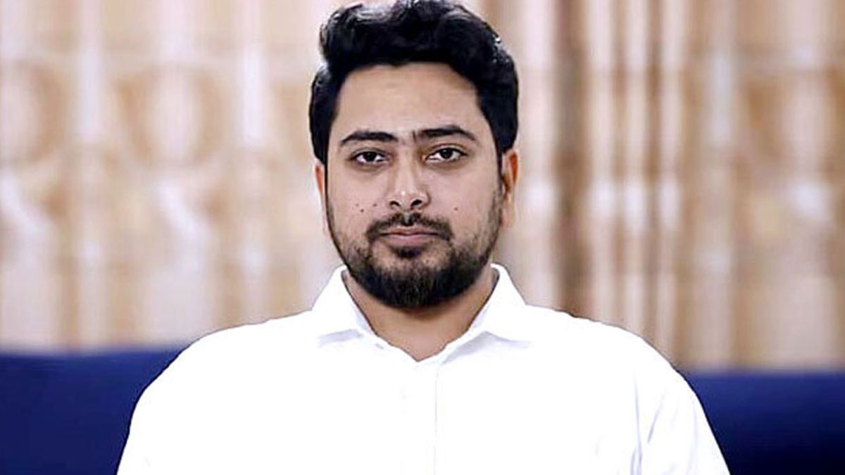 তারেক রহমানের প্রত্যাবর্তন গণতান্ত্রিক লড়াইয়ের ইতিবাচক প্রতিফলন : নাহিদ