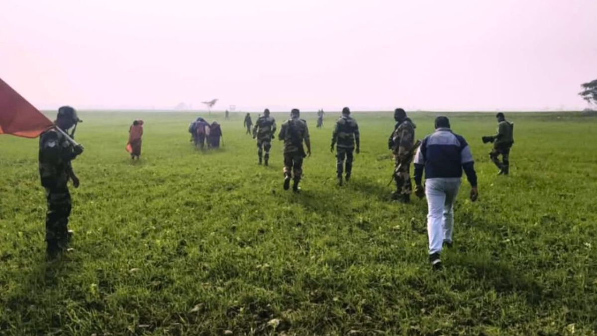 দৌলতপুর সীমান্তে বিএসএফের পুশইন চেষ্টা রুখে দিল বিজিবি