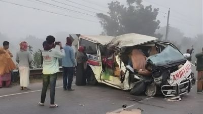 ফরিদপুরের ভাঙ্গায় ট্রাক ও অ্যাম্বুলেন্স সংঘর্ষ, নিহত ৩